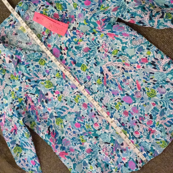 🆕 🌊HTF Lilly Pulitzer🌊 - Sea View Button Down - Picture 16 of 16